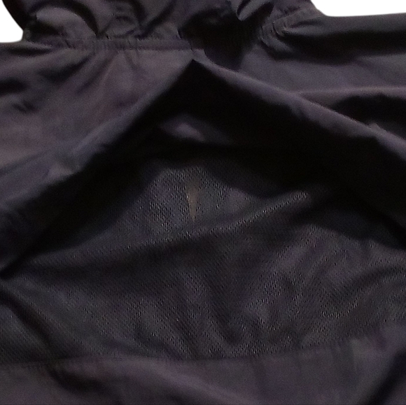 Avalanche - NWOT -Ladies Navy Blue Windbreaker W/Hood, Drawstring Waist, Pockets - Picture 11 of 16